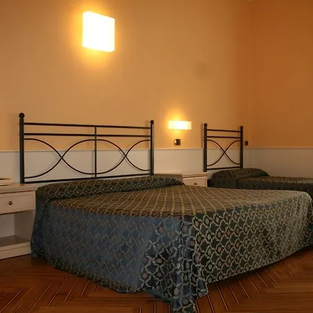 Ξενοδοχείο Excelsior Splendide 3*